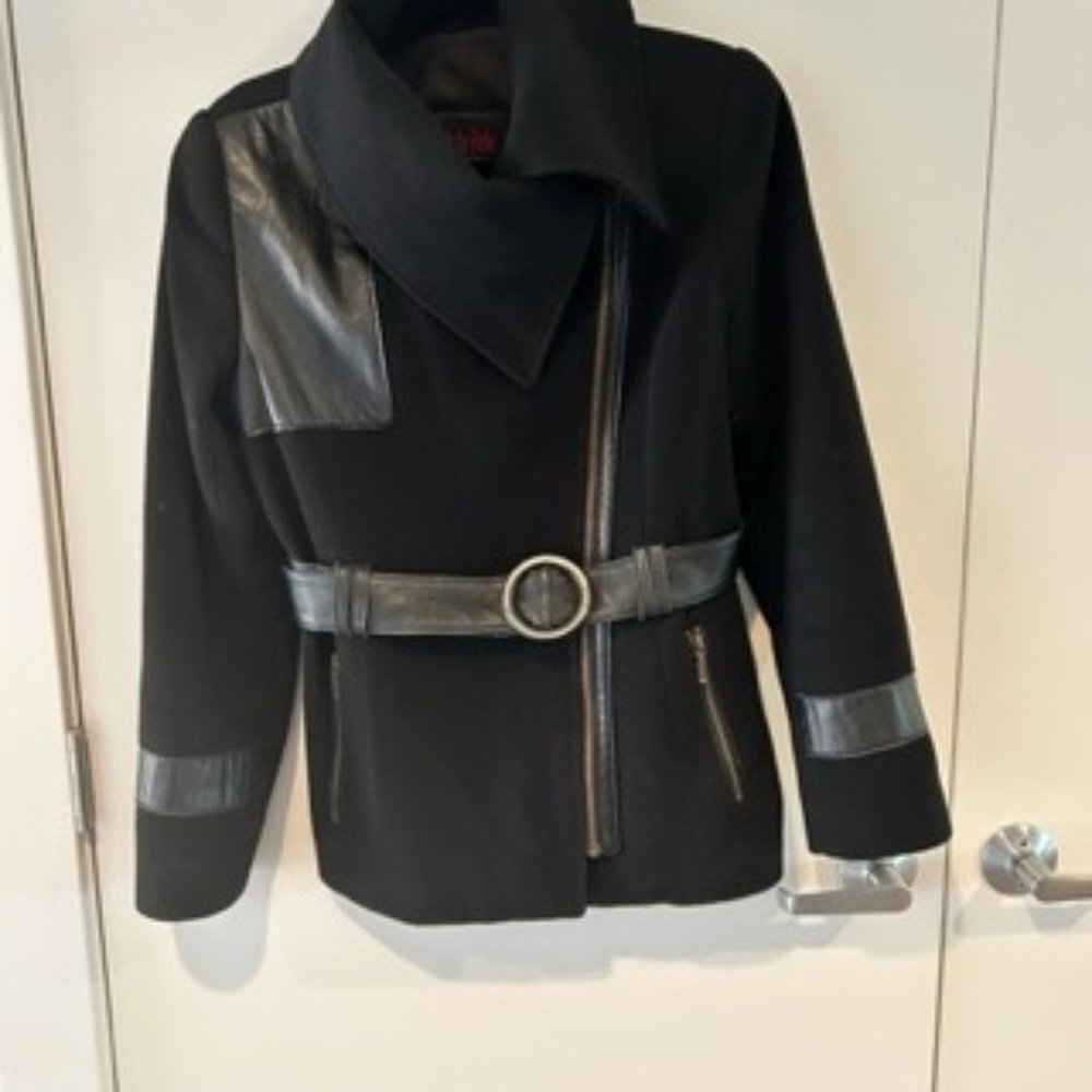 Arte Pelle Coat with Leather Trim
